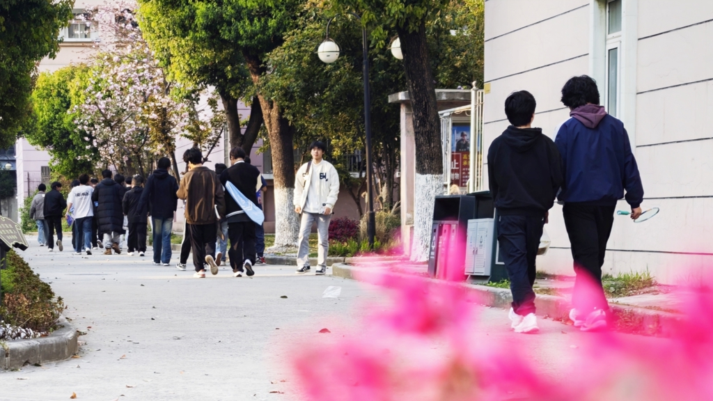 我院举办学生公寓“寝你来拍”摄影比赛